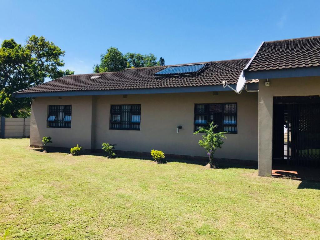 Mhlezi Lodge Catalogue page 6